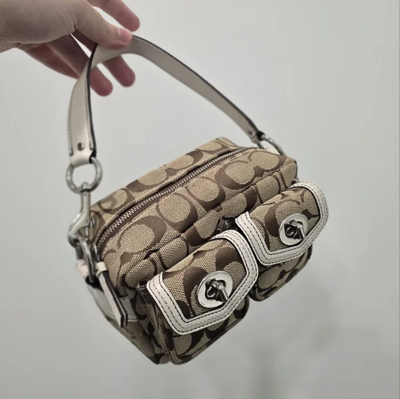 COACH Legacy Turnlock Shoulder Bag 　y2k Coach y2k 65th Signature Legacy Leigh Shoulder Bag Turn lock